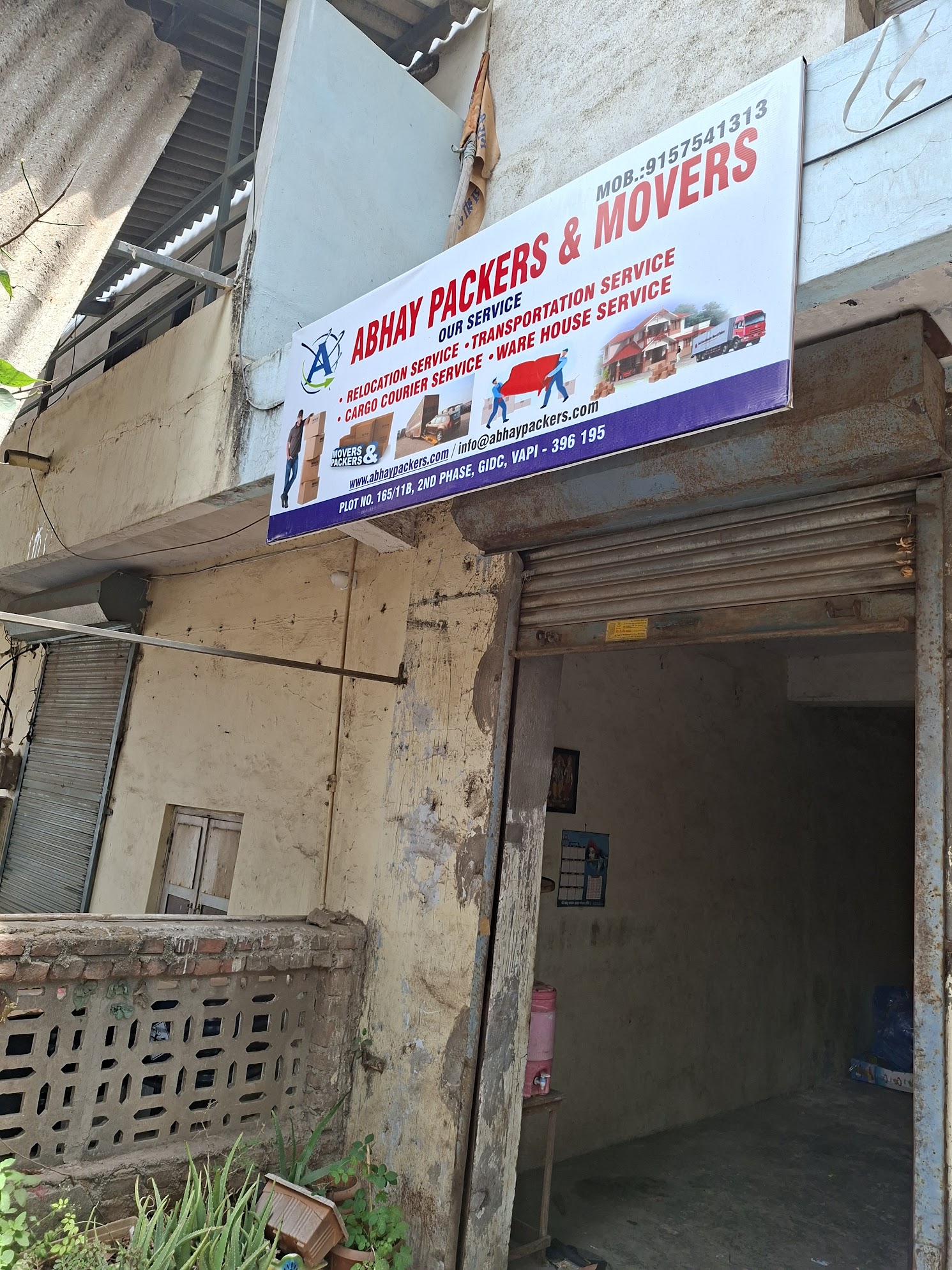 IBA Approved Packers and Movers in Vapi